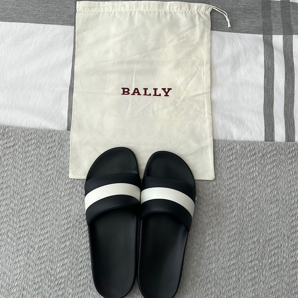 Authentic Bally Slides. Made in Italy. Mens 10. New